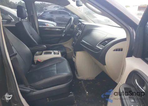 2016 Chrysler Town & Country Touring from USA, damaged, VIN 2C4RC1BG1GR282373